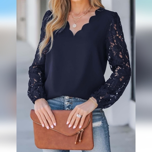 Elegant Black Lace Sleeve Top XL - Picture 3 of 6